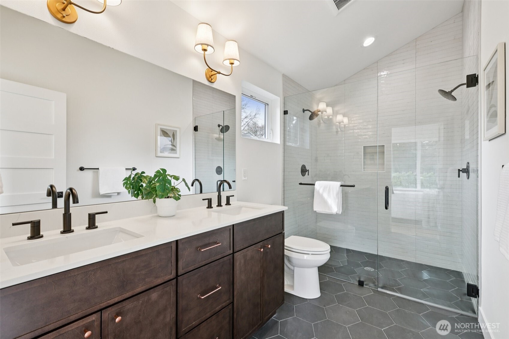 20205 5th Avenue NW, Shoreline, WA 98177