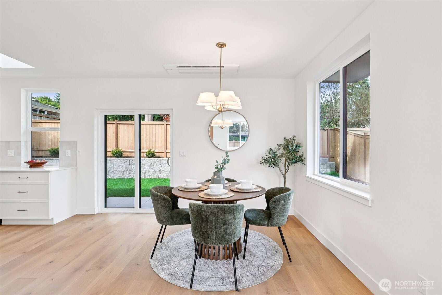 20205 5th Avenue NW, Shoreline, WA 98177