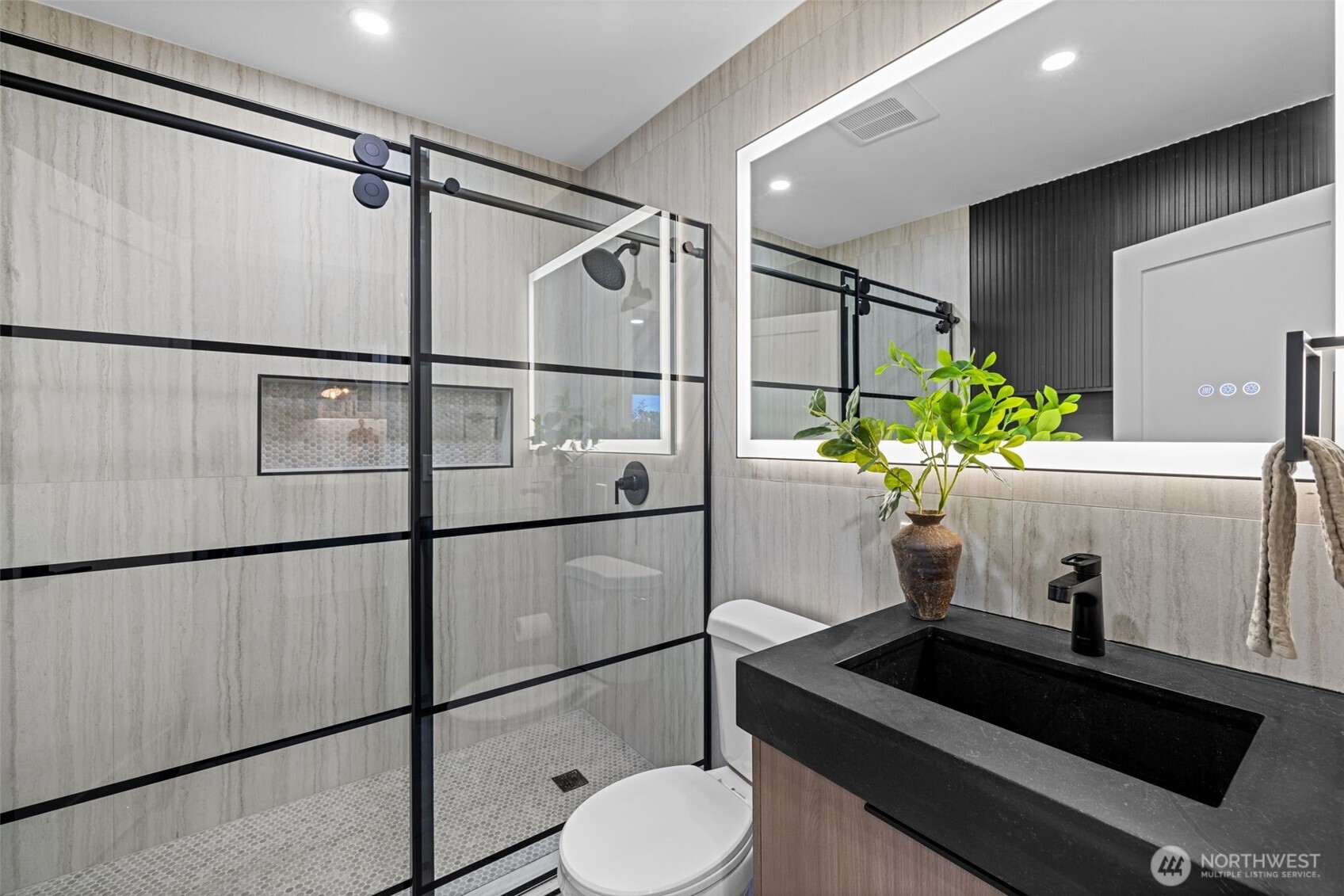 4725 37th Avenue SW, Seattle, WA 98126