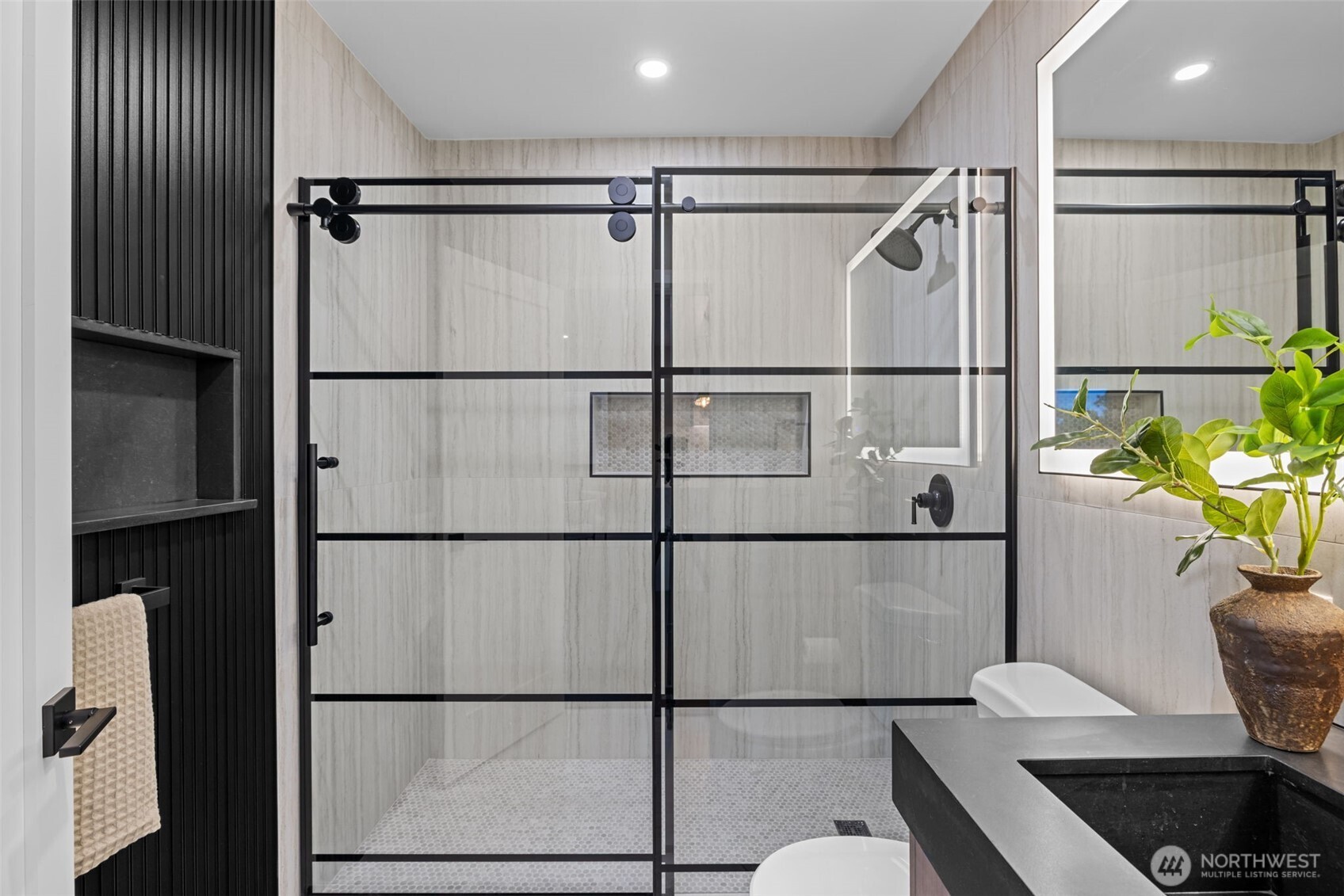 4725 37th Avenue SW, Seattle, WA 98126