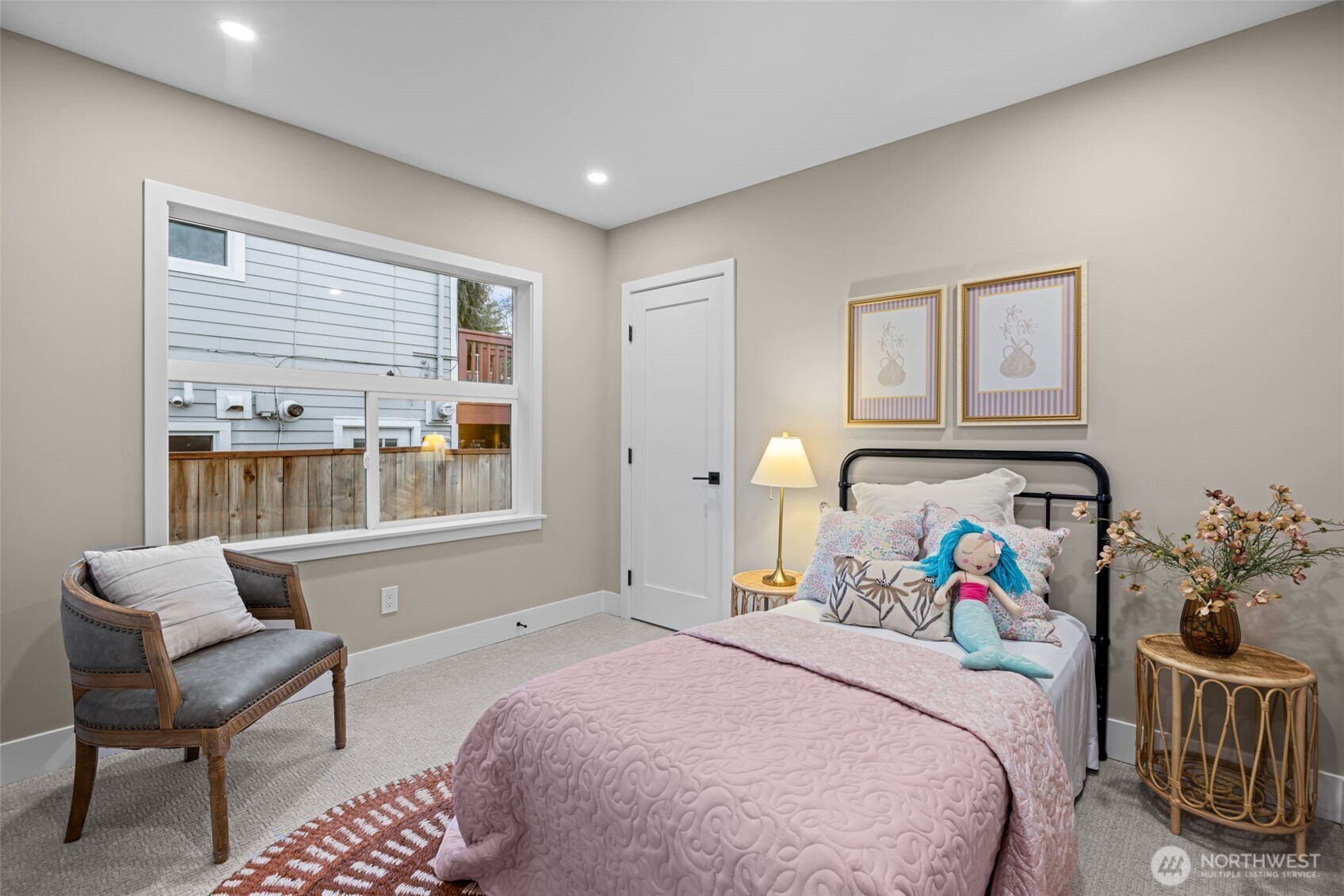 4725 37th Avenue SW, Seattle, WA 98126