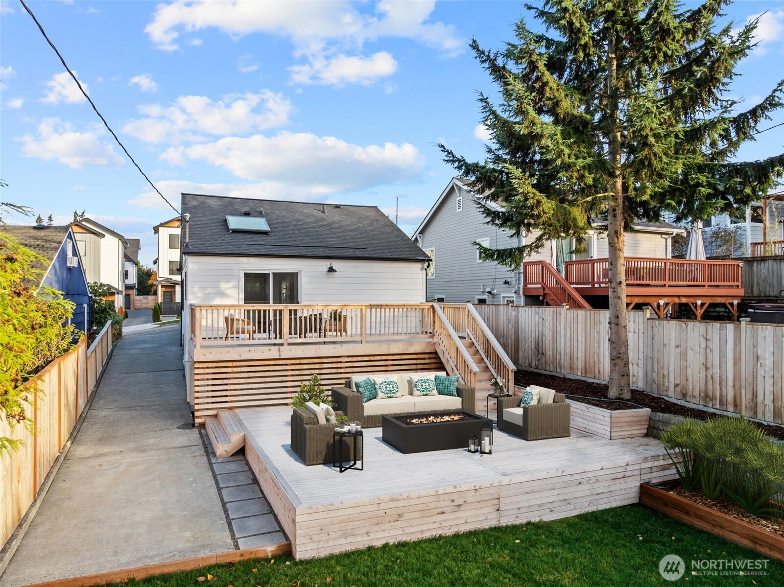 4725 37th Avenue SW, Seattle, WA 98126