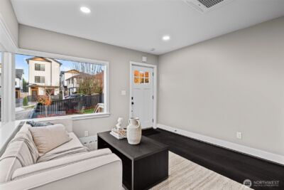 4725 37th Avenue SW, Seattle, WA 98126 - Photo 5