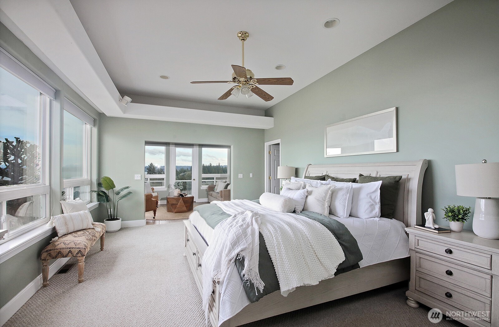 4694 Wrightsman Place , Clinton, WA 98236