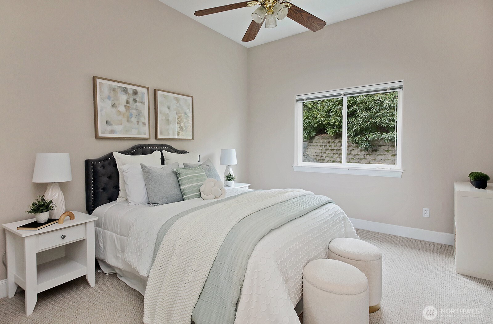 4694 Wrightsman Place , Clinton, WA 98236