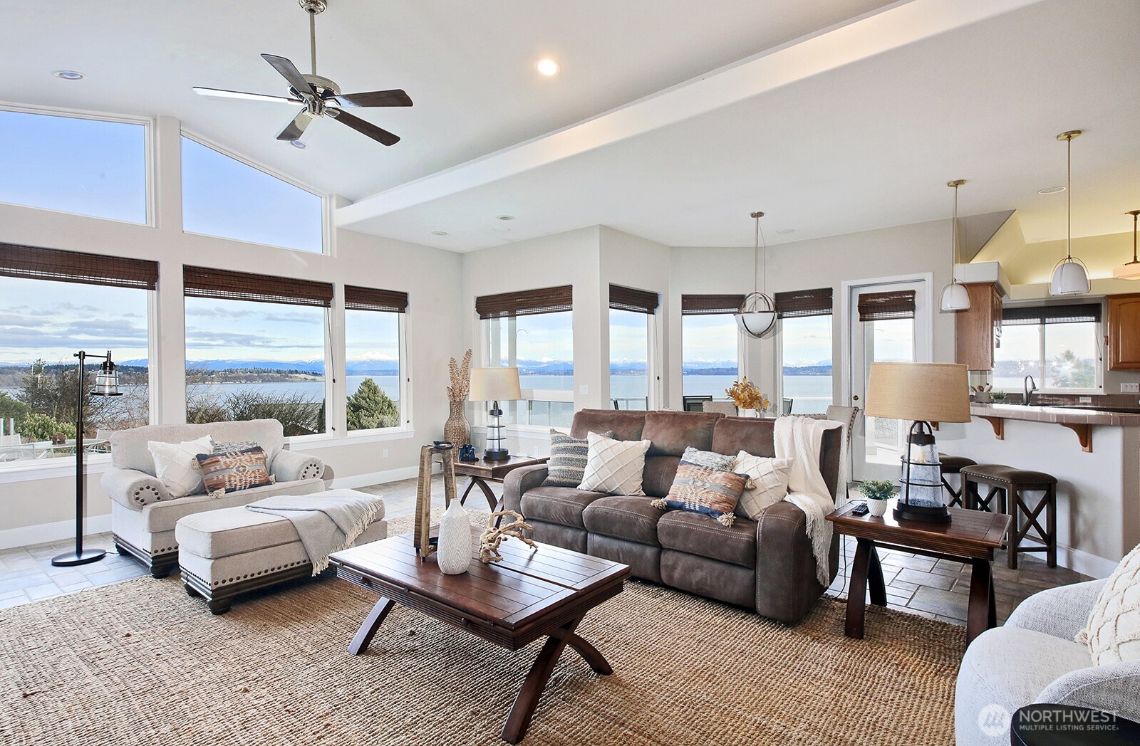 4694 Wrightsman Place , Clinton, WA 98236