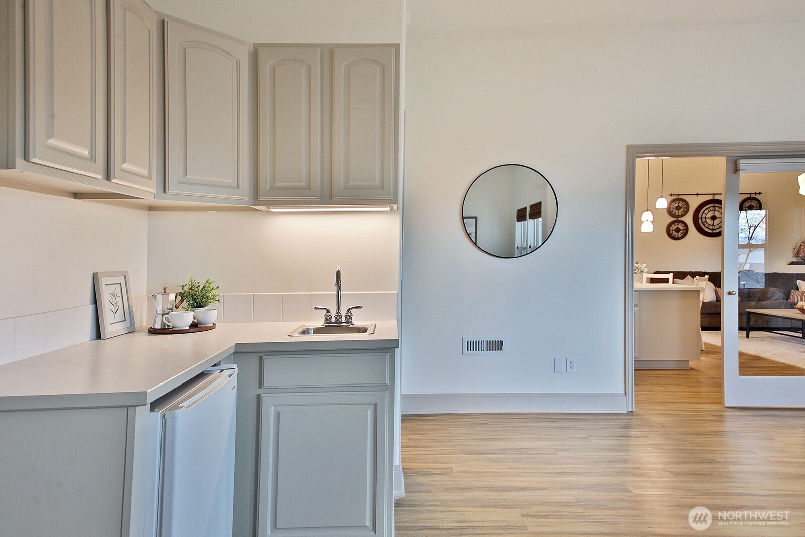 4694 Wrightsman Place , Clinton, WA 98236