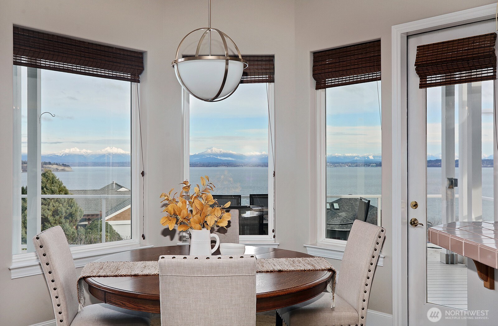 4694 Wrightsman Place , Clinton, WA 98236