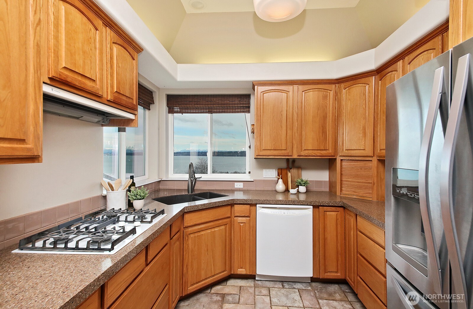 4694 Wrightsman Place , Clinton, WA 98236