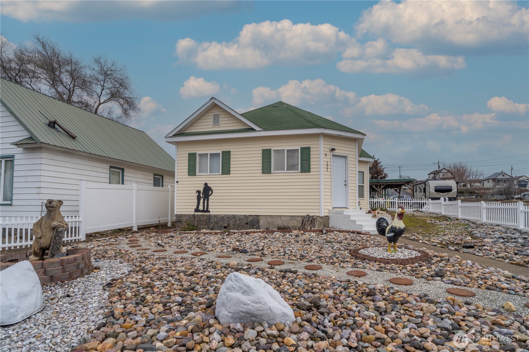 102 W 3rd Street , Lind, WA 99341