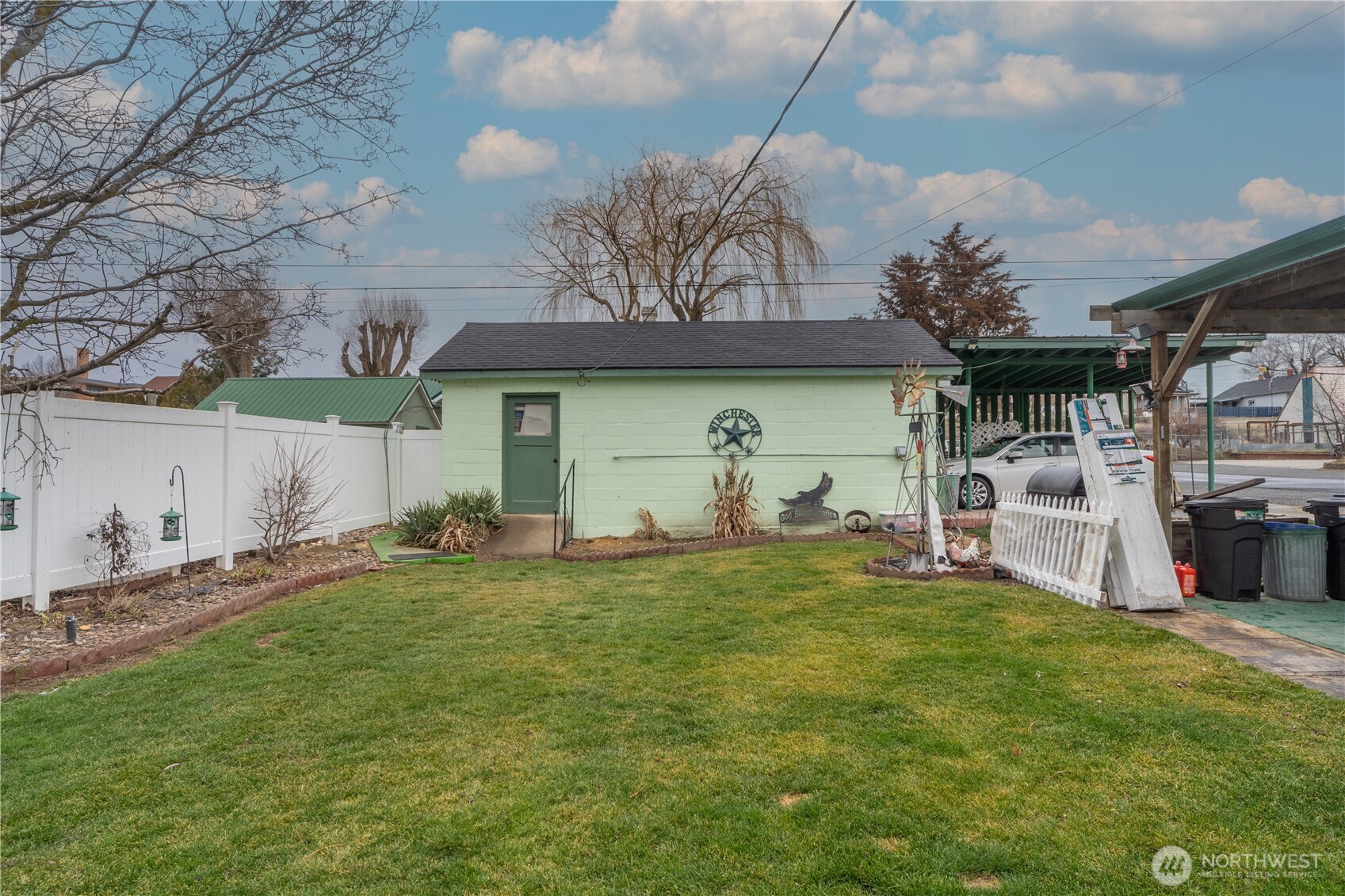 102 W 3rd Street , Lind, WA 99341