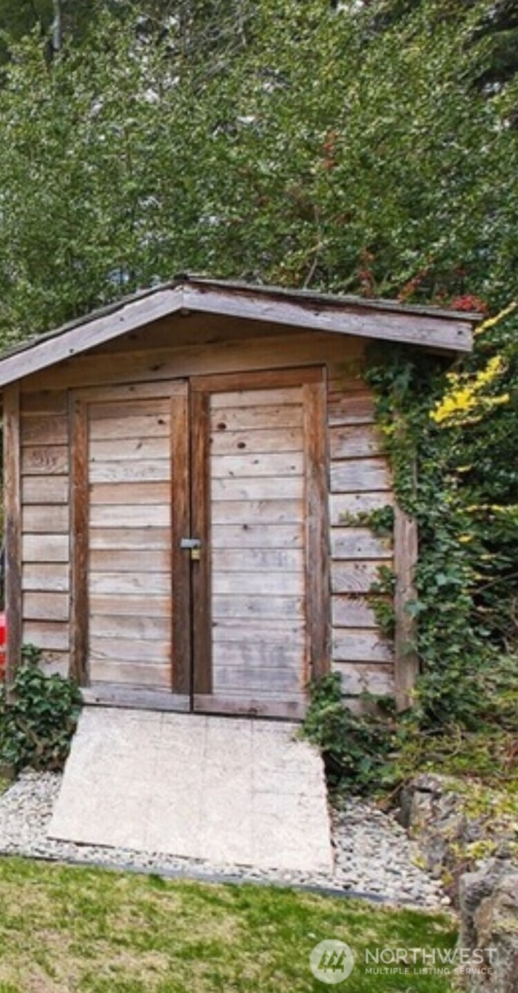 7655 Forest Ridge Drive NE, Bremerton, WA 98311