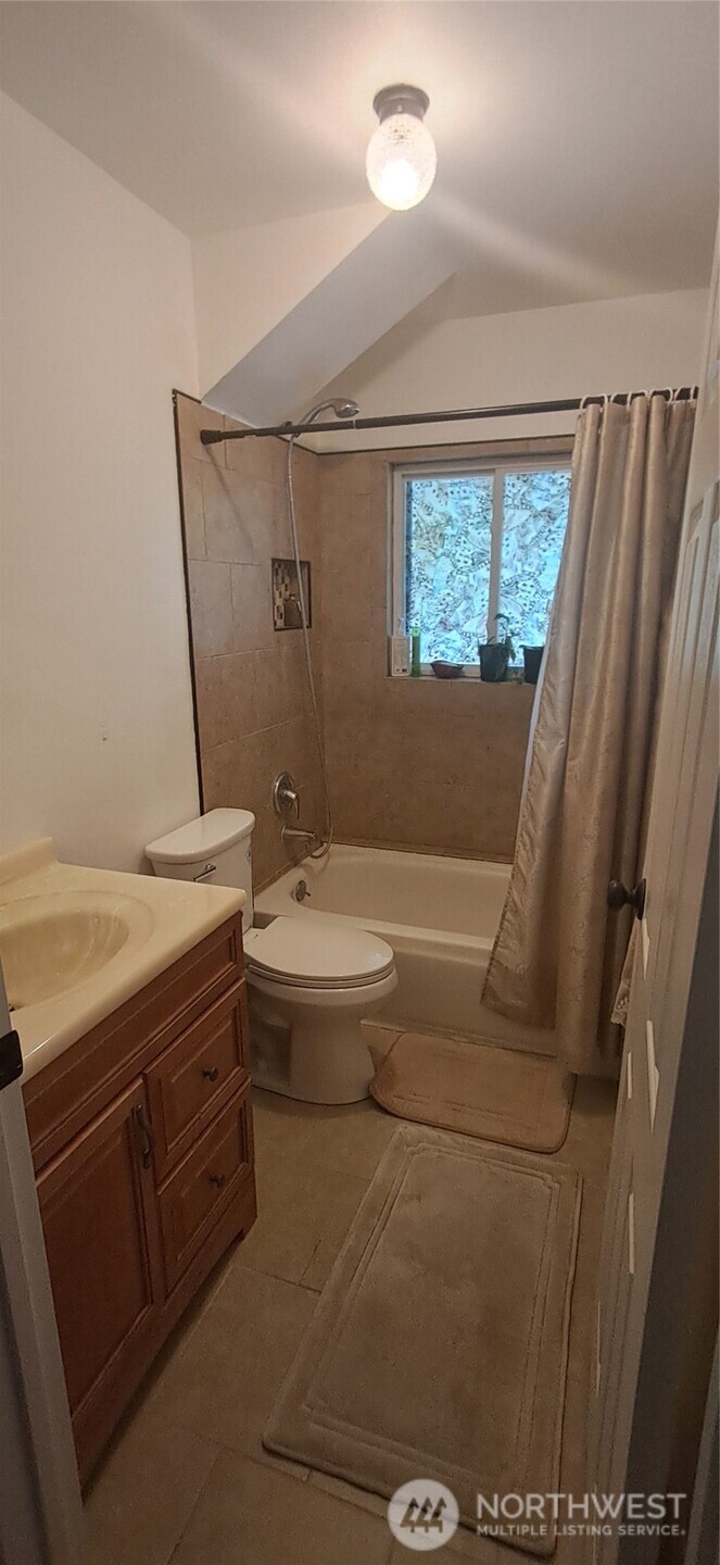 7655 Forest Ridge Drive NE, Bremerton, WA 98311