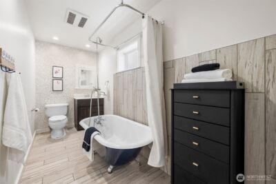 1035 NE 100th Street , Seattle, WA 98125-7517 - Photo 21