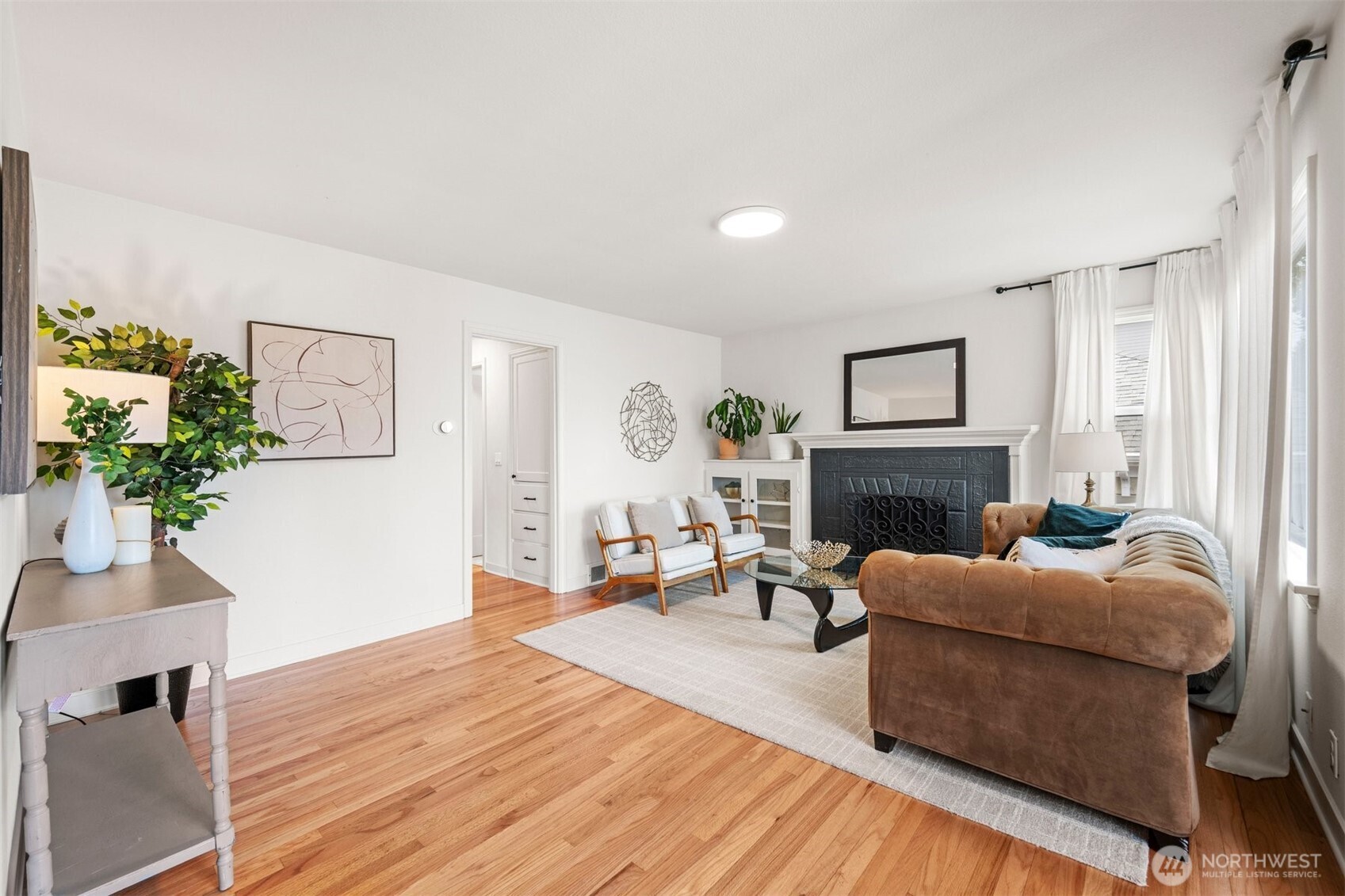 1035 NE 100th Street , Seattle, WA 98125-7517