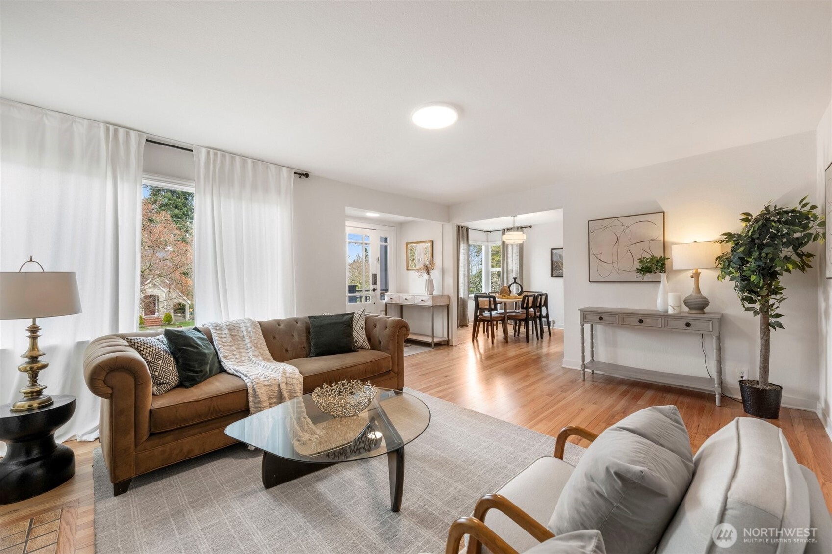 1035 NE 100th Street , Seattle, WA 98125-7517