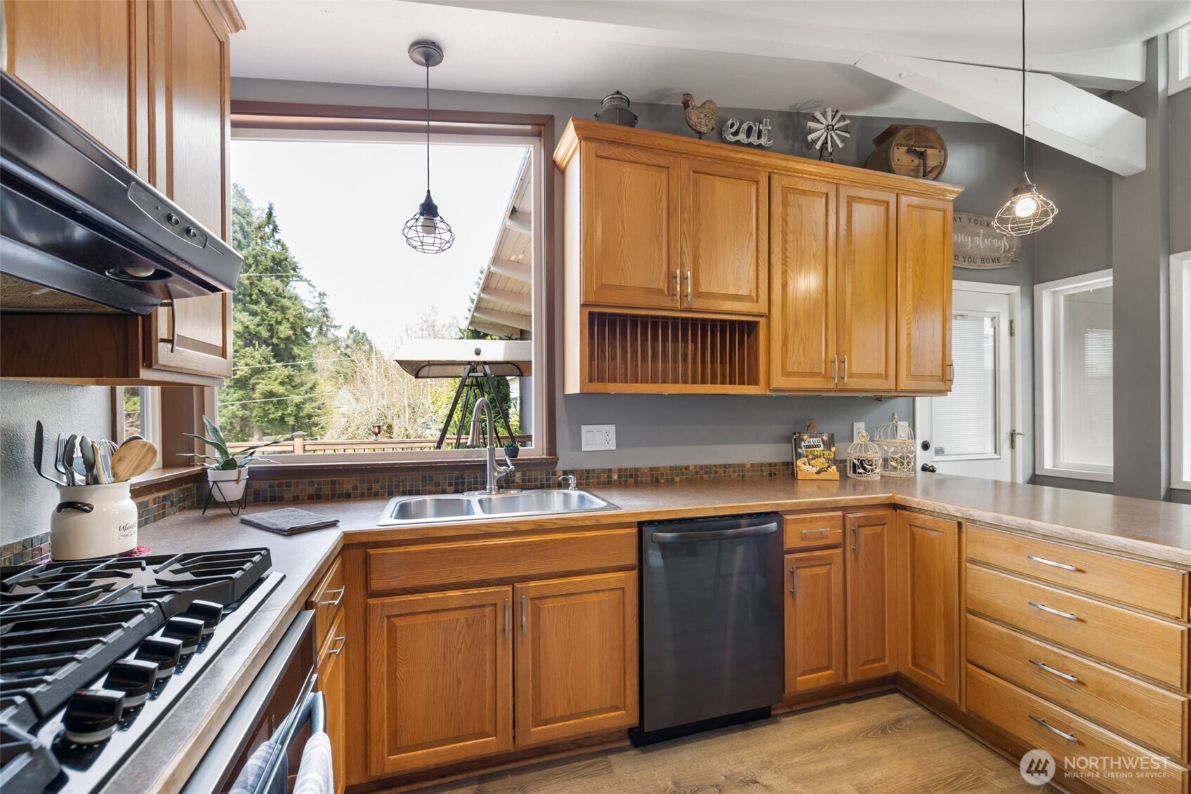 11782 Schold Road NW, Silverdale, WA 98383-9503