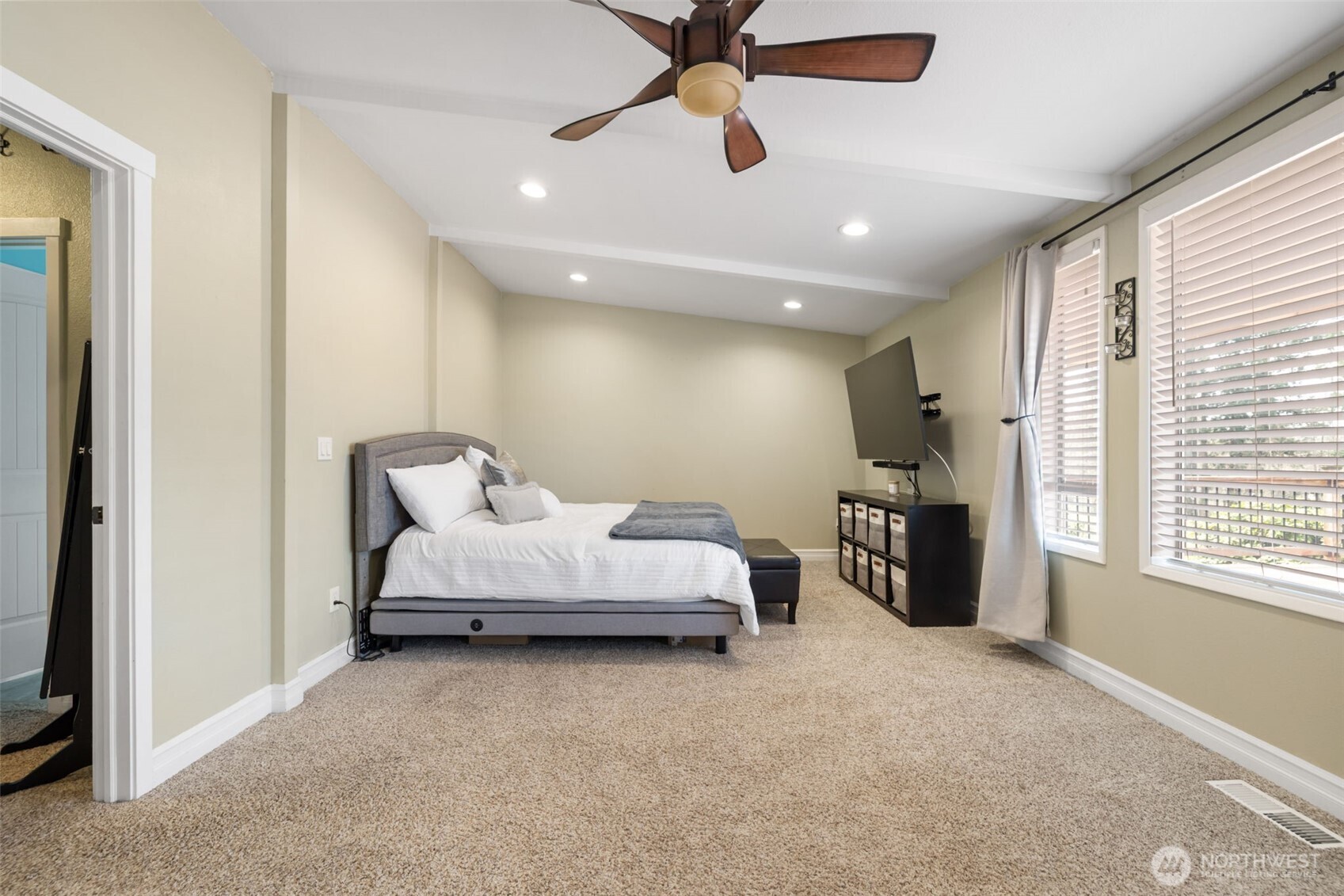 11782 Schold Road NW, Silverdale, WA 98383-9503