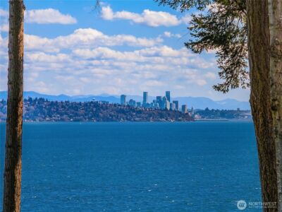12960 Sunrise Drive NE, Bainbridge Island, WA 98110 - Photo 11