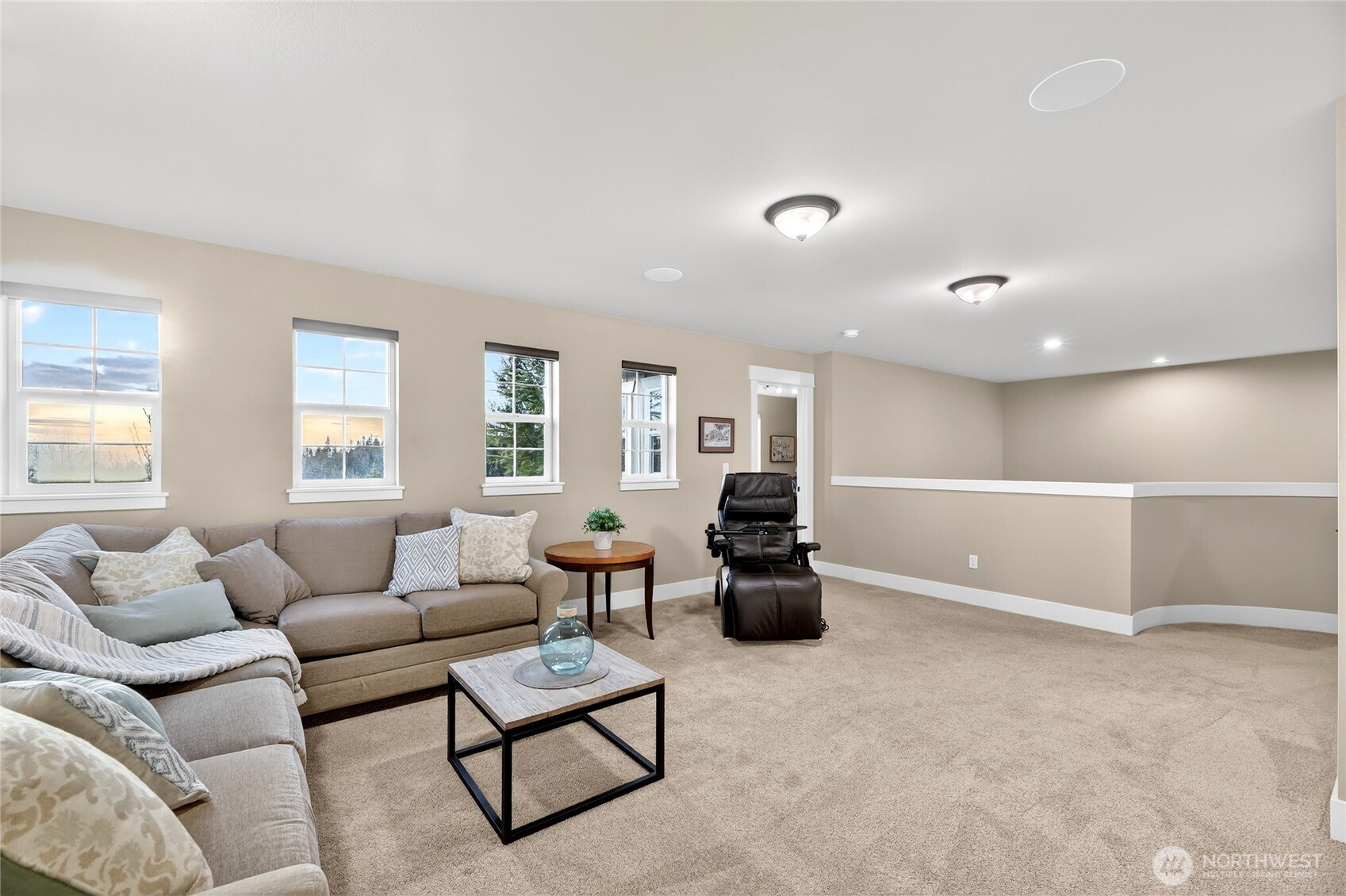 16430 SE 61st Place , Bellevue, WA 98006