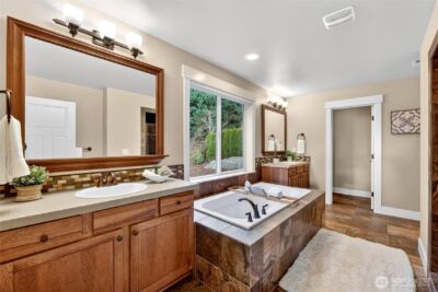 16430 SE 61st Place , Bellevue, WA 98006 - Photo 23