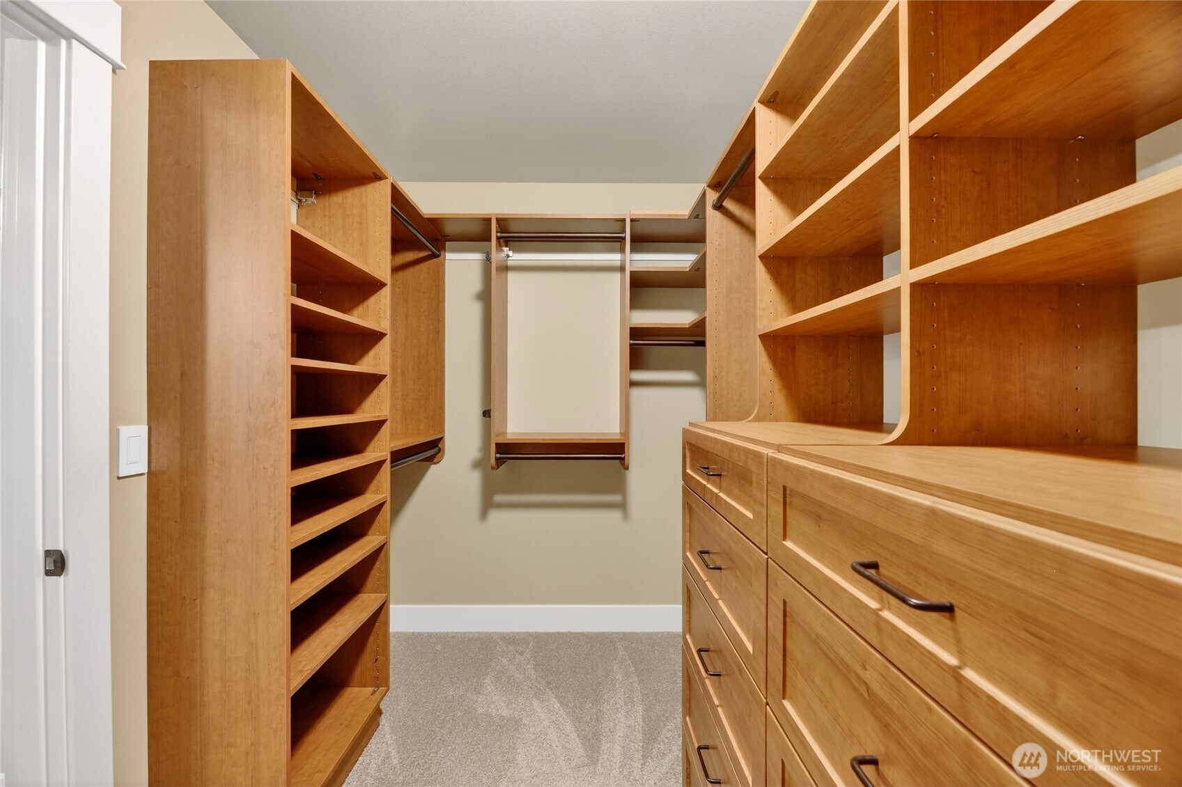 16430 SE 61st Place , Bellevue, WA 98006