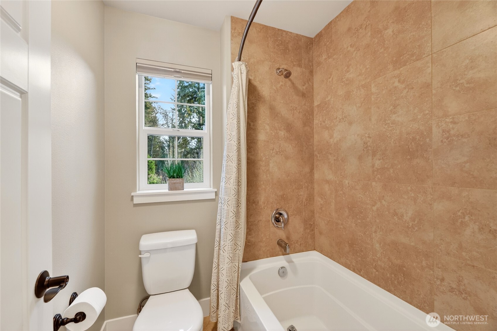 16430 SE 61st Place , Bellevue, WA 98006