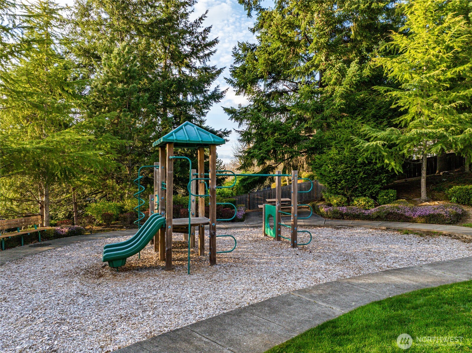 16430 SE 61st Place , Bellevue, WA 98006