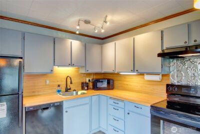 1710 Skyline Way #B103, Anacortes, WA 98221 - Photo 5