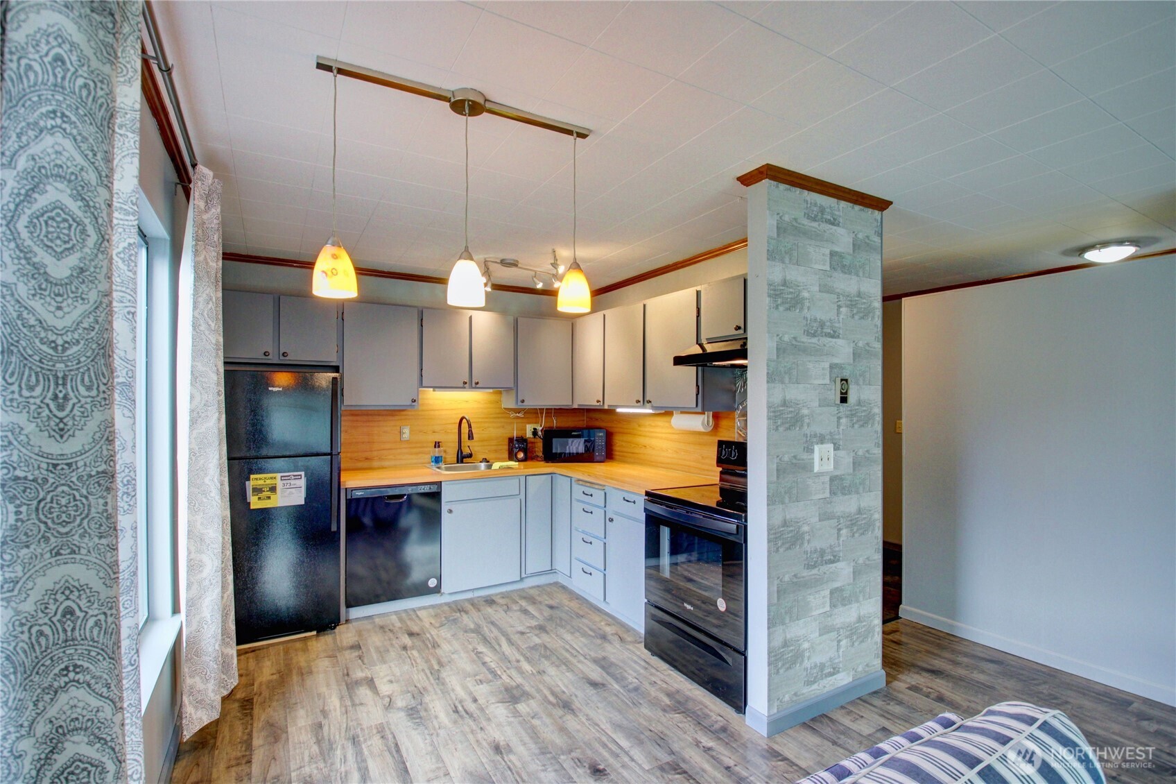 1710 Skyline Way #B103, Anacortes, WA 98221