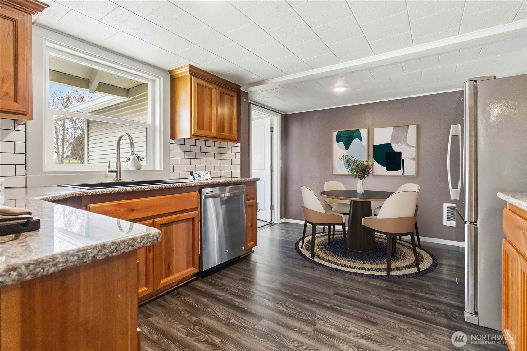 3007 Columbia Heights Road , Longview, WA 98632