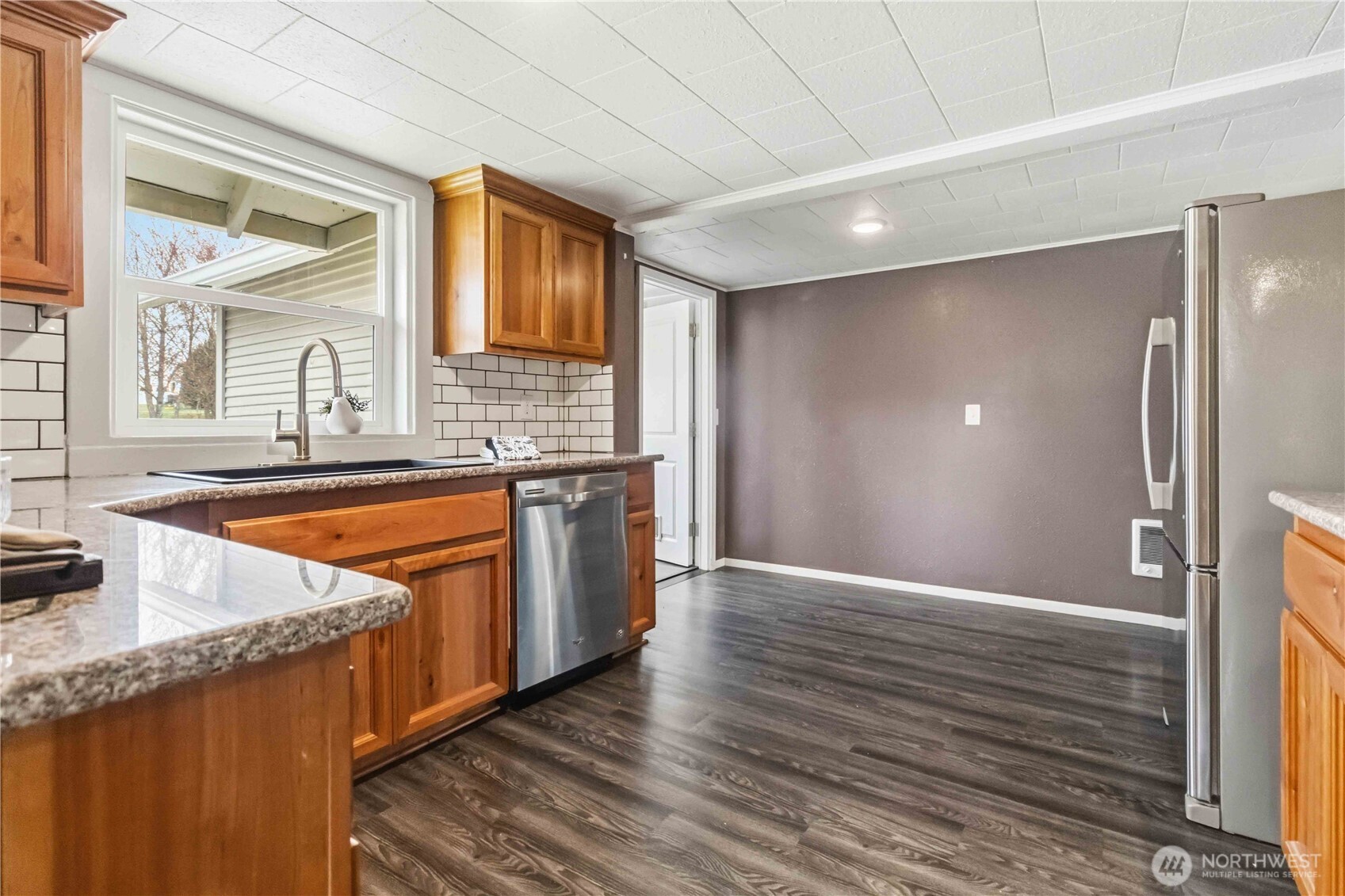 3007 Columbia Heights Road , Longview, WA 98632