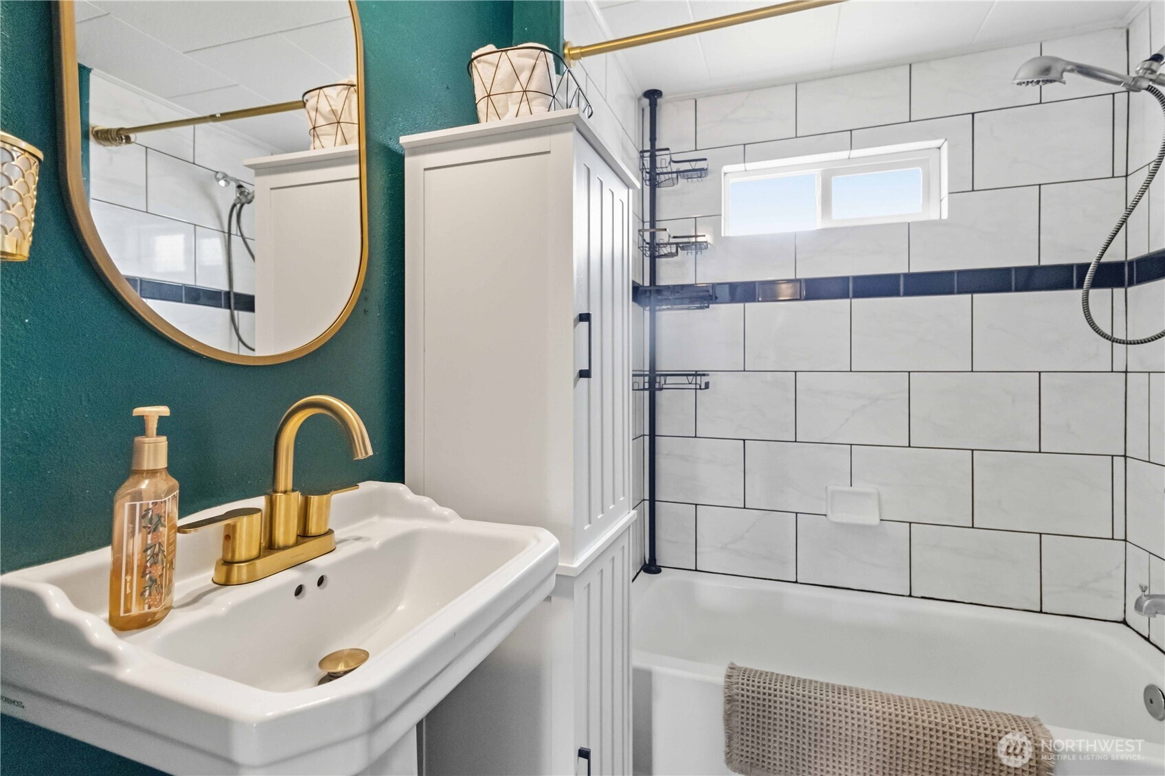 3007 Columbia Heights Road , Longview, WA 98632