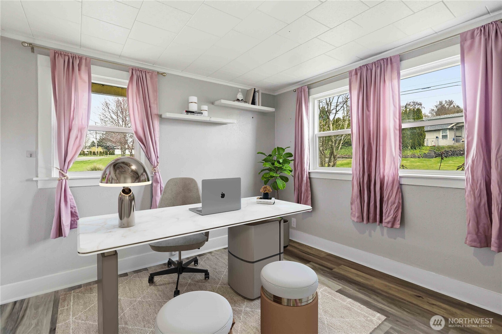 3007 Columbia Heights Road , Longview, WA 98632