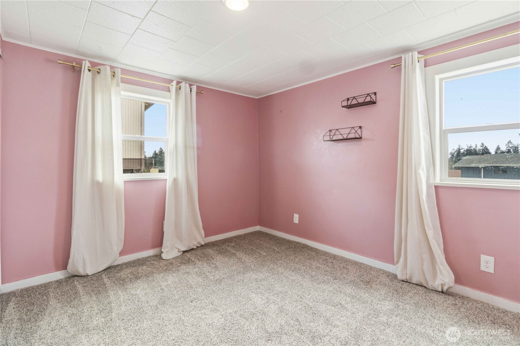 3007 Columbia Heights Road , Longview, WA 98632