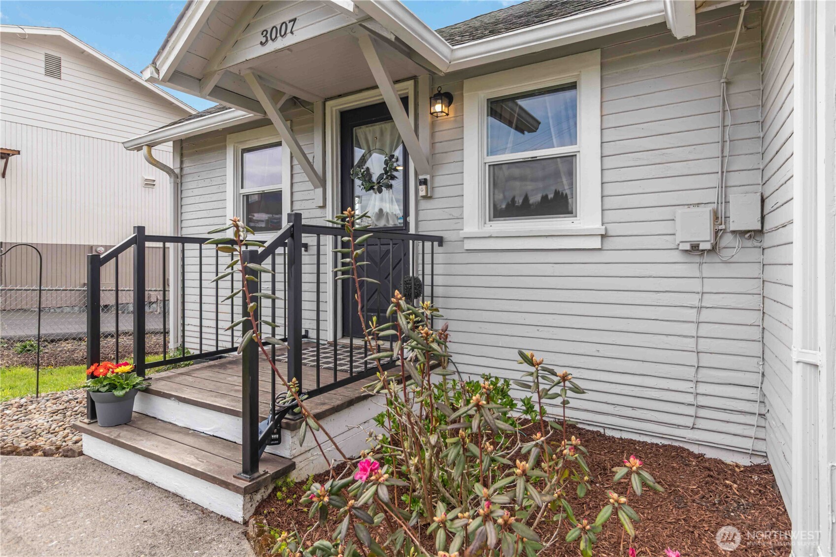 3007 Columbia Heights Road , Longview, WA 98632