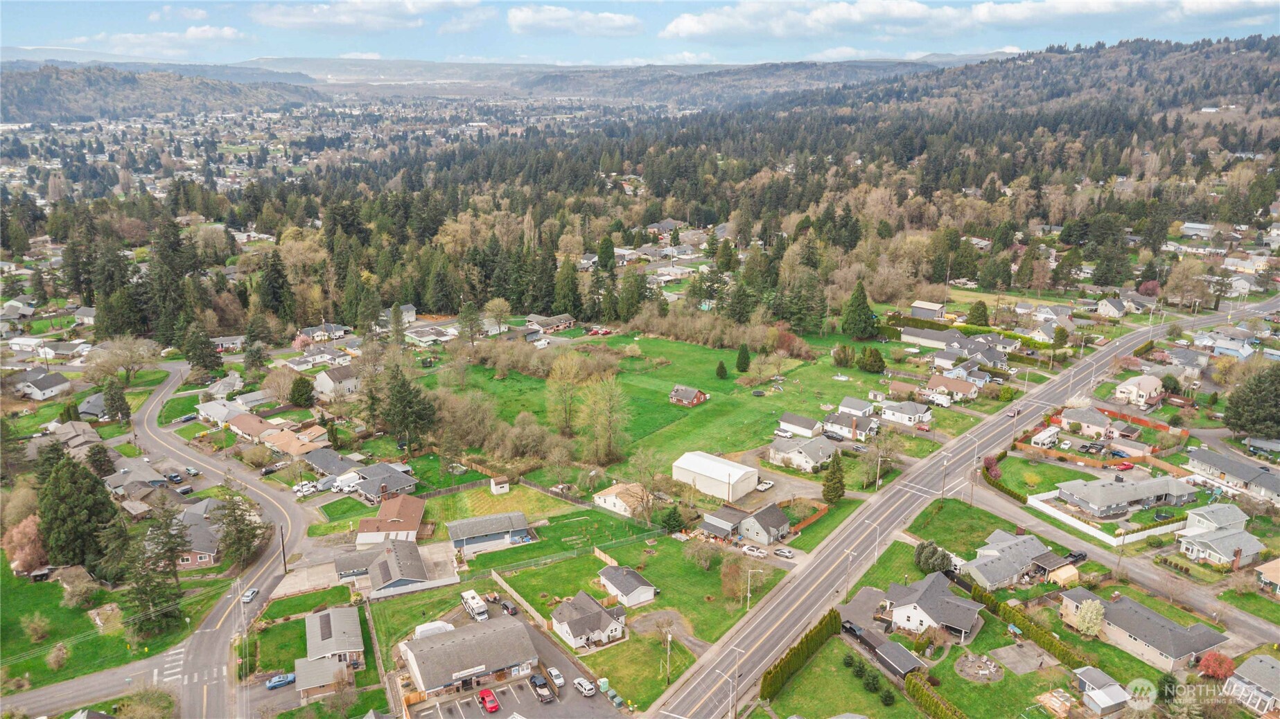 3007 Columbia Heights Road , Longview, WA 98632