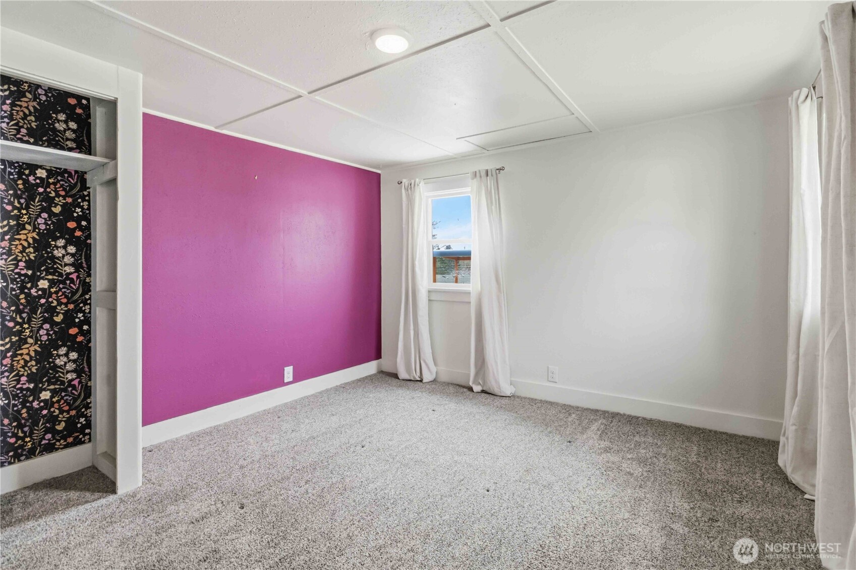 3007 Columbia Heights Road , Longview, WA 98632