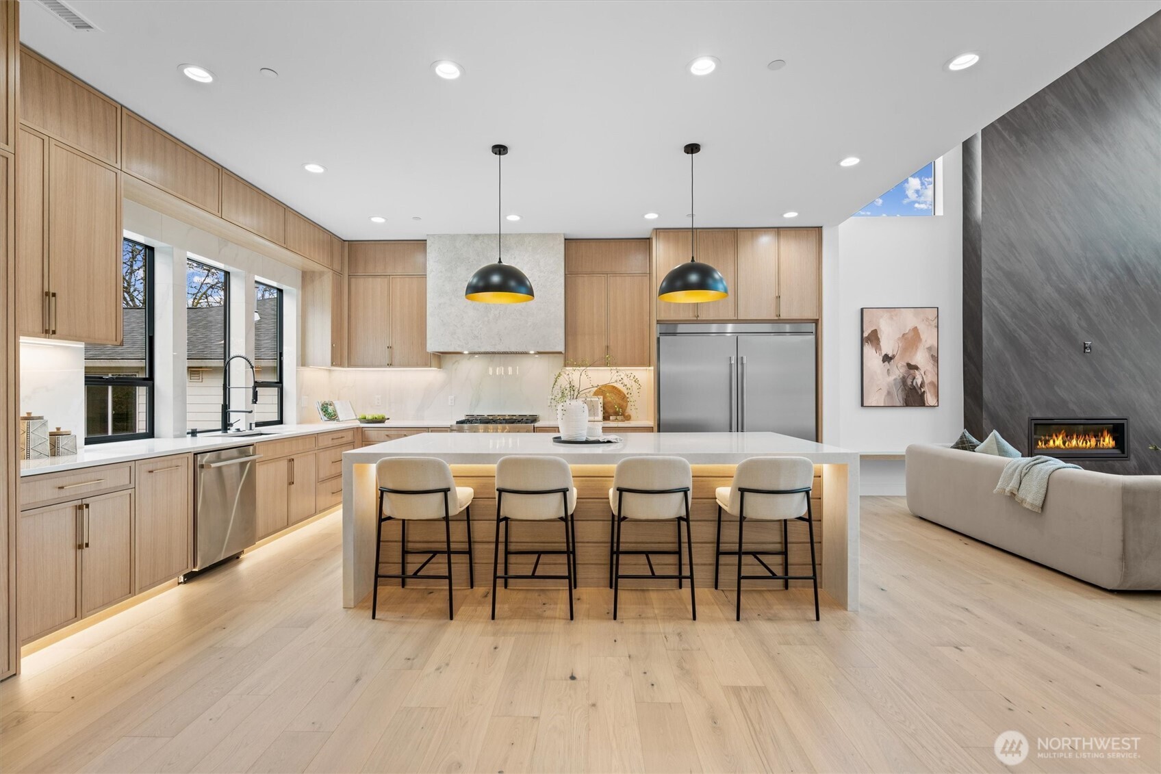 590 W U Street , Camas, WA 98607