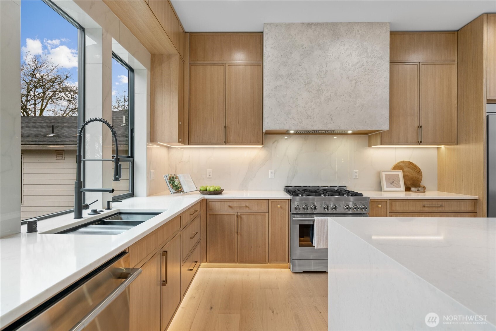 590 W U Street , Camas, WA 98607