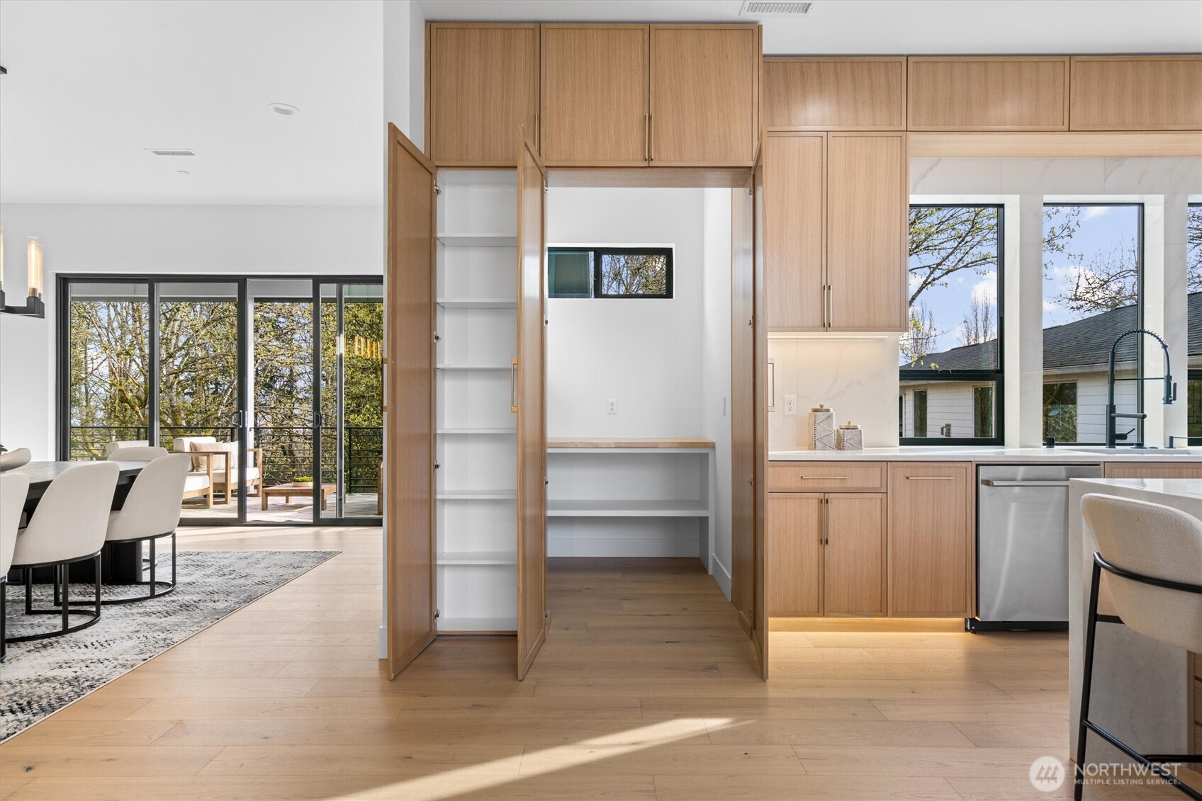 590 W U Street , Camas, WA 98607