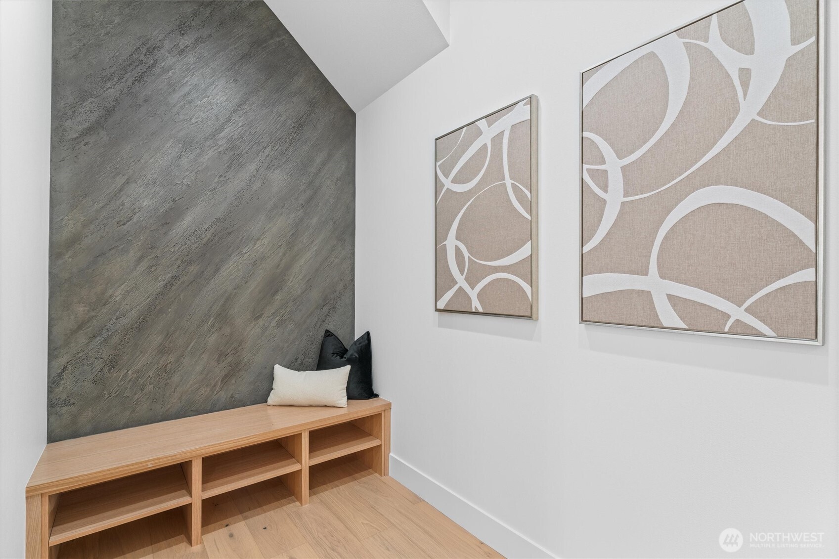 590 W U Street , Camas, WA 98607