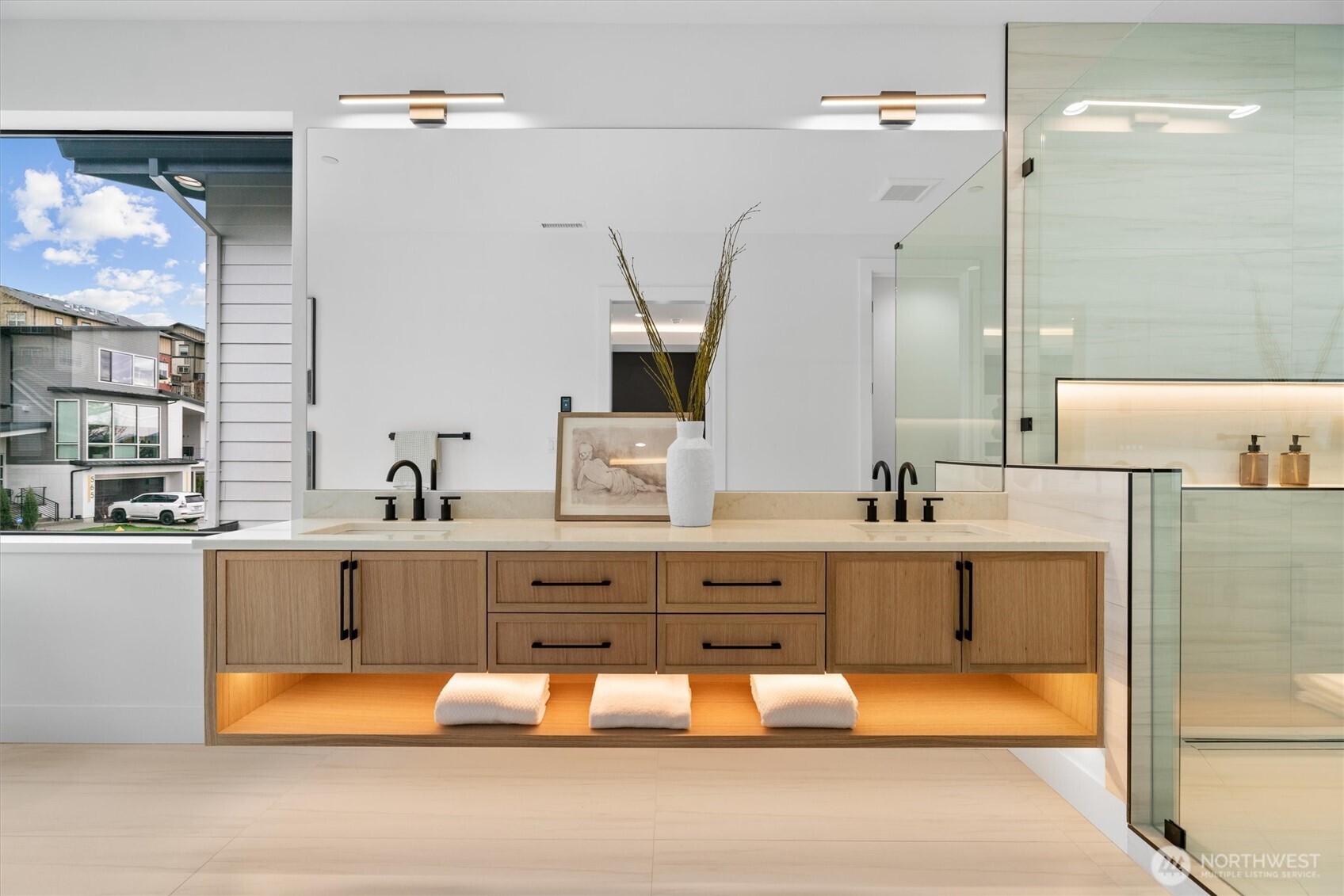 590 W U Street , Camas, WA 98607