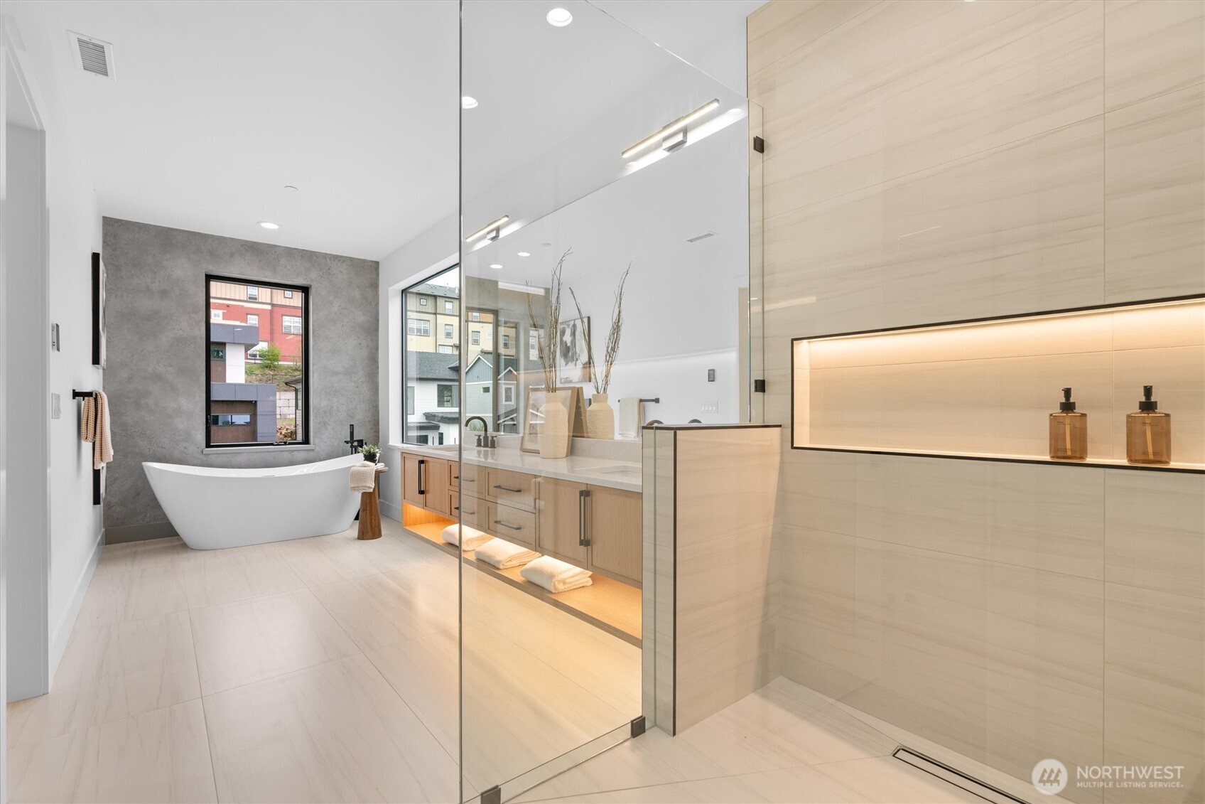 590 W U Street , Camas, WA 98607