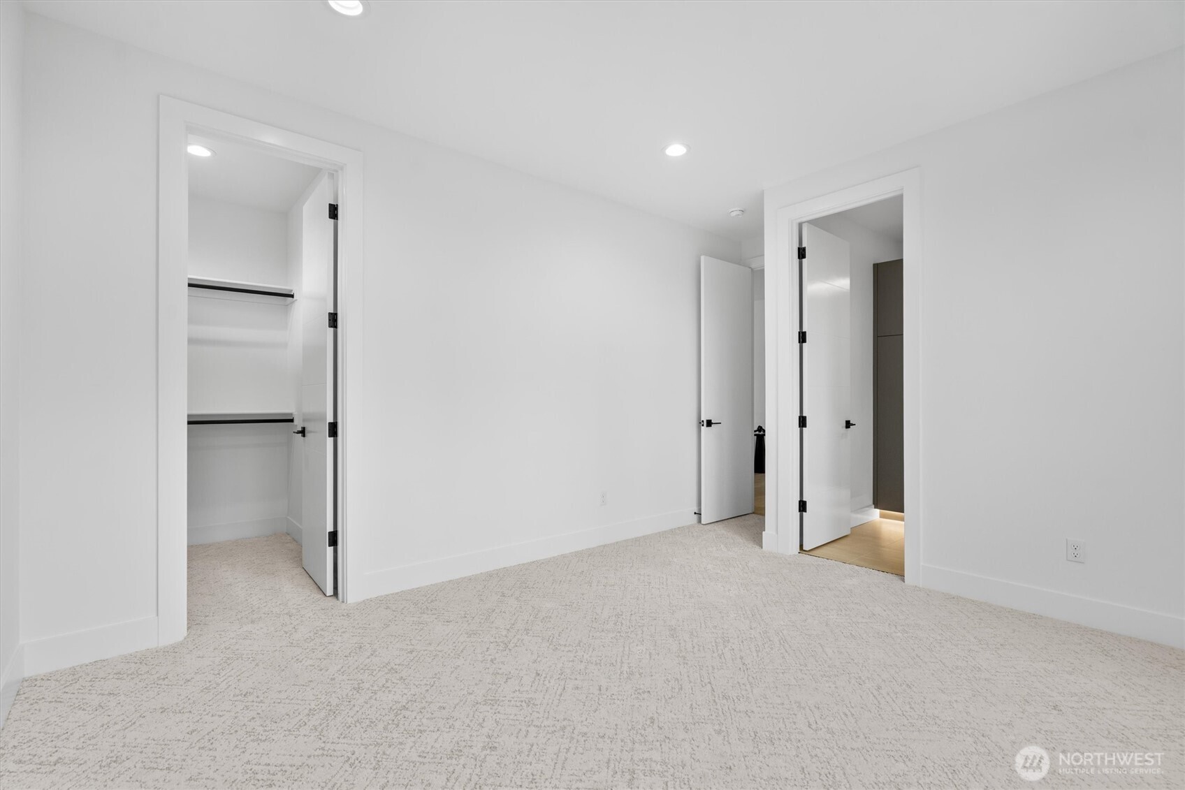 590 W U Street , Camas, WA 98607