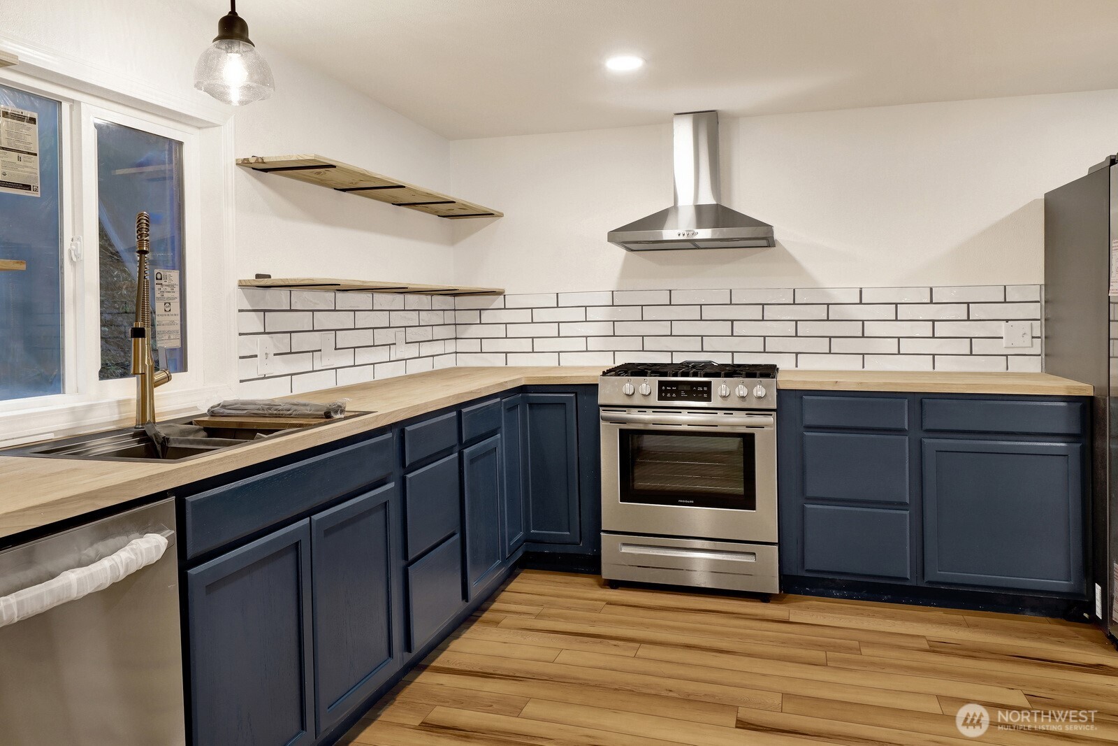 13574 S Green Street , Anacortes, WA 98221