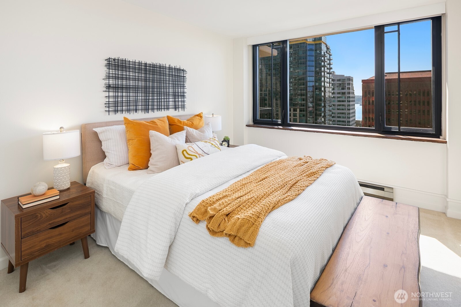 2100 3rd Avenue #1702, Seattle, WA 98121