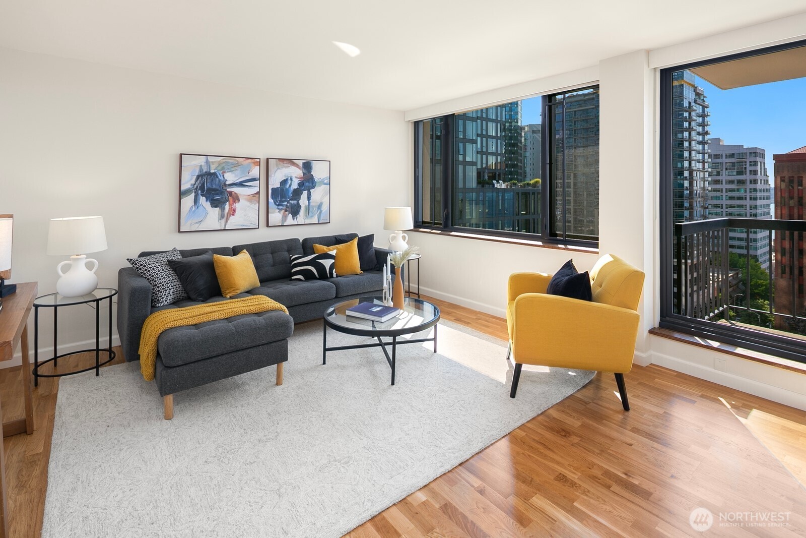 2100 3rd Avenue #1702, Seattle, WA 98121