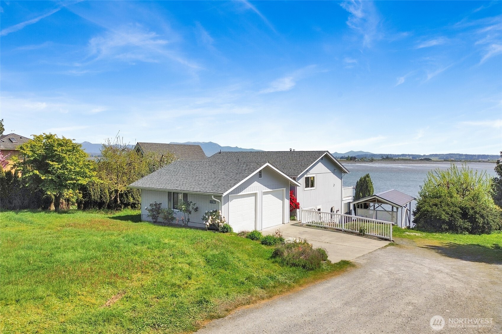 11586 Scott Road , Bow, WA 98232