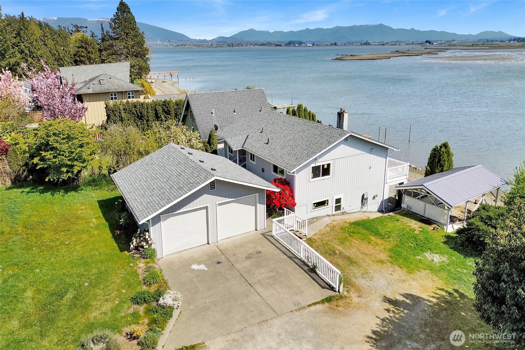 11586 Scott Road , Bow, WA 98232